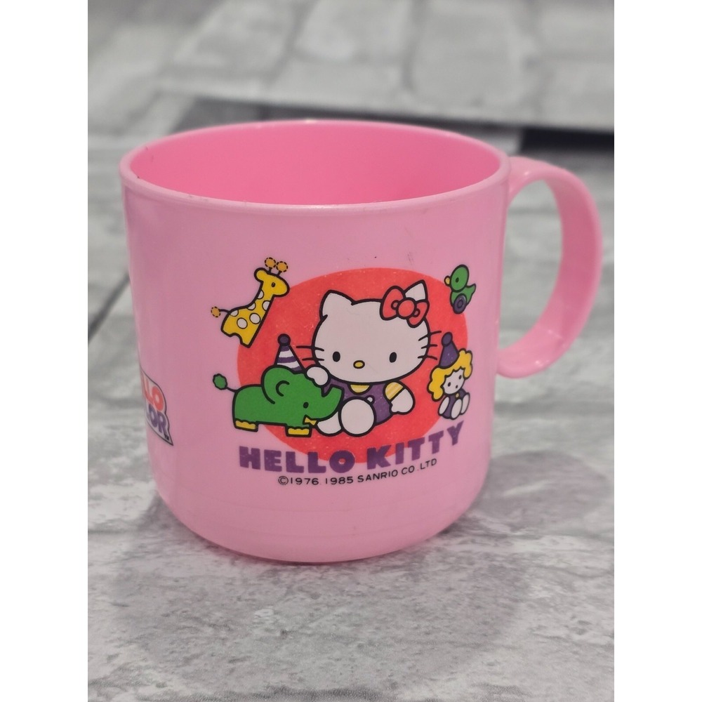 Vintage 1976-1985 Sanrio Hello kitty Color Hello Pink Plastic Cup 3" x 3"